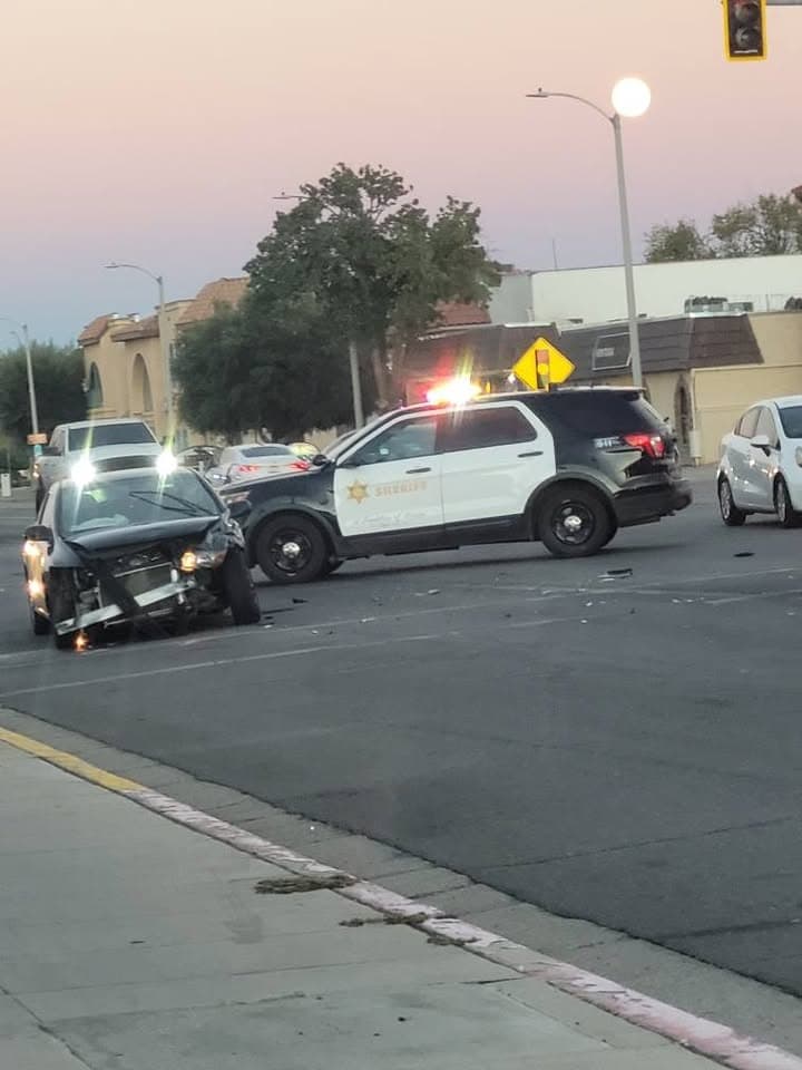 902T/902R....10th Street East and Palmdale Boulevard....two vehicle collsion.....sheriff and FD enroute code...