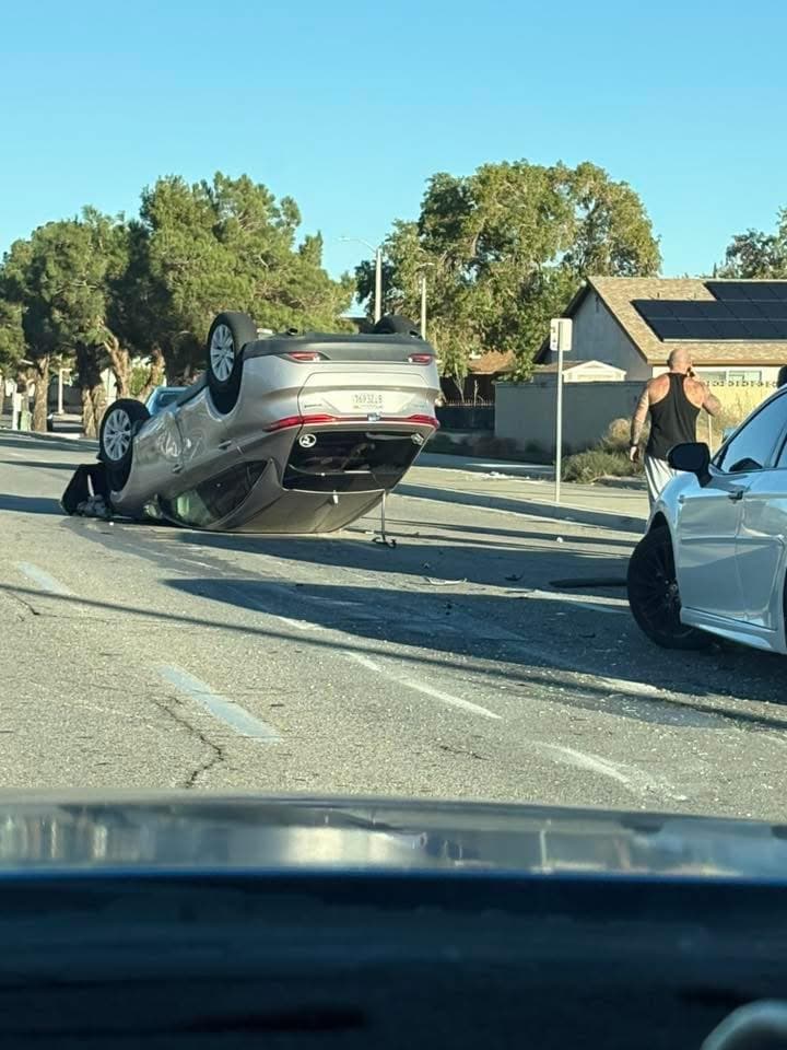902T/902R....Avenue I and 20th Street West....solo vehicle rollover.....sheriff and FD enroute code...