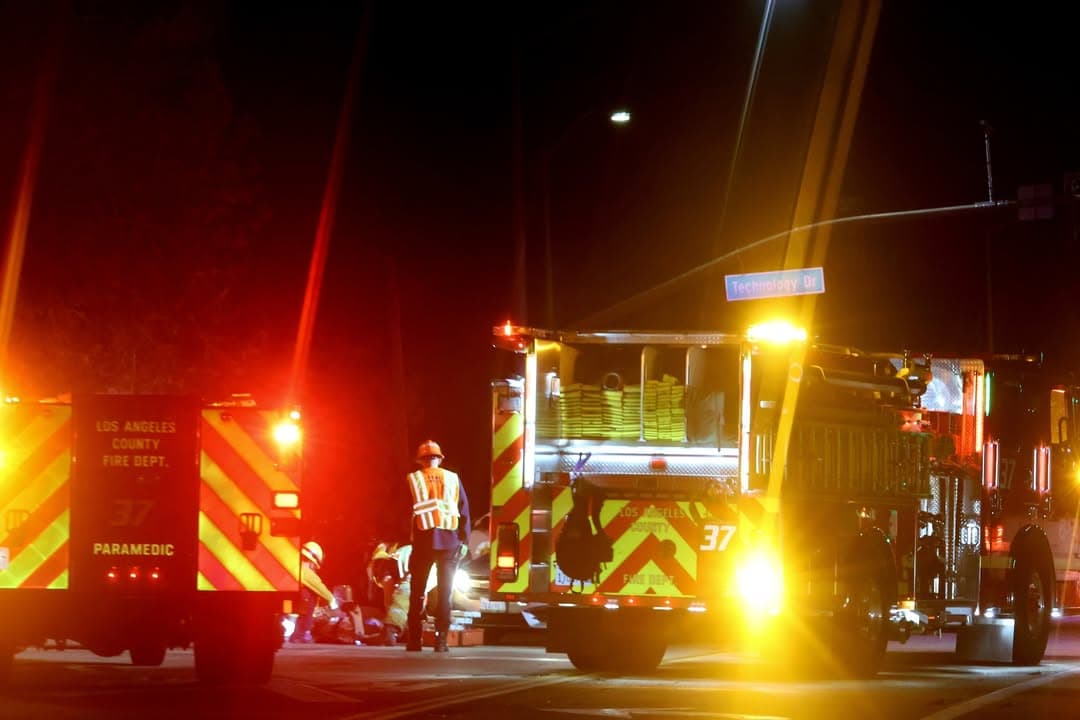 ****CONFIRMED FATALITY**** 902T/902R....Sierra Highway and Technology Drive....vehicle vs pedestrian....sheriff and FD enroute...