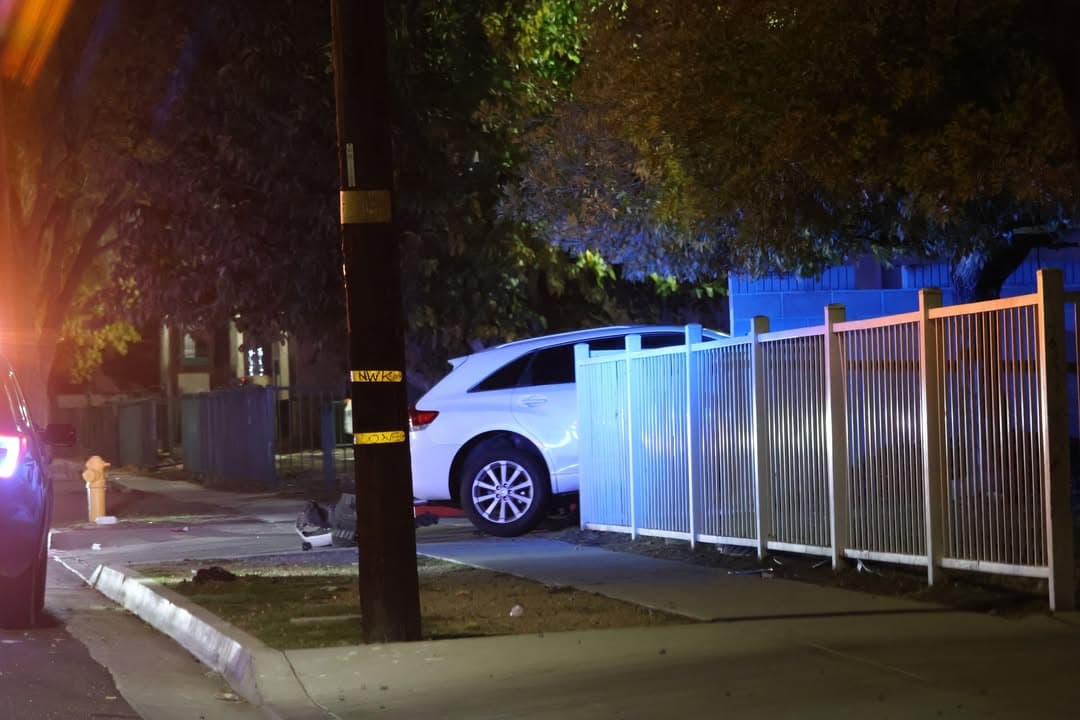 ASSISTANCE REQUEST....Beech Avenue and Avenue J-8 at Beechwood....Deputy was in brief vehicle...