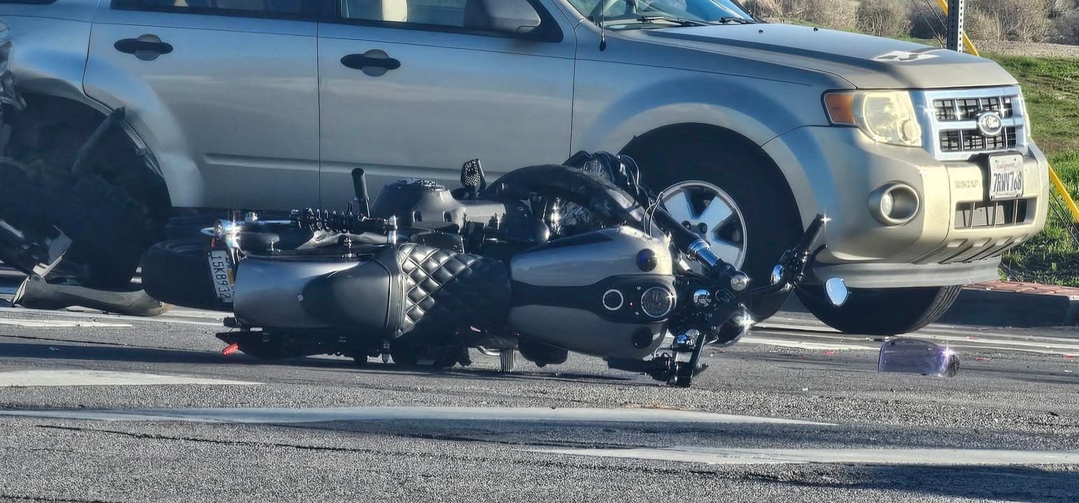 901T/902R....Challenger Way and Aveune I....Motorcycle vs SUV....sheriff enroute code 3