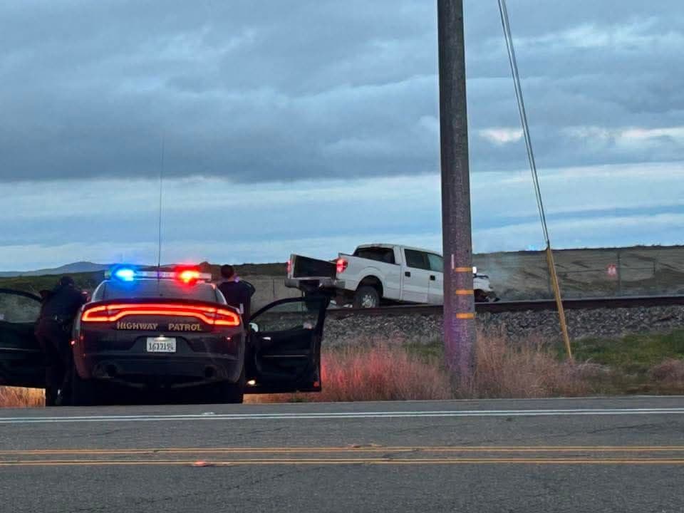 PURSUIT....Avenue K and Gingham OSS detectives in pursuit of a 187(murder) suspect,...