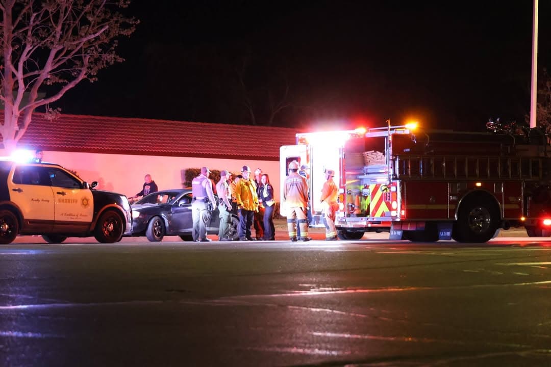 902T/902R....20th Street East and Avenue J-2....vehicle vs pedestrian....sheriff and FD enroute code...