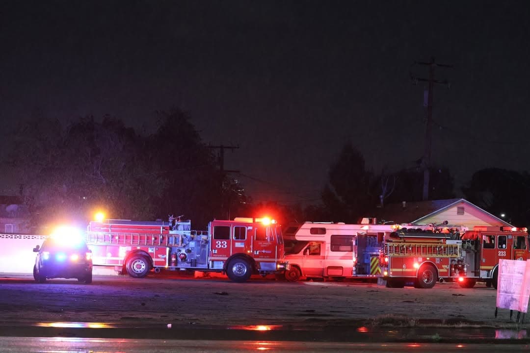 904S....Avenue I and Division Street....house on fire behind smoke shop....sheriff and FD...