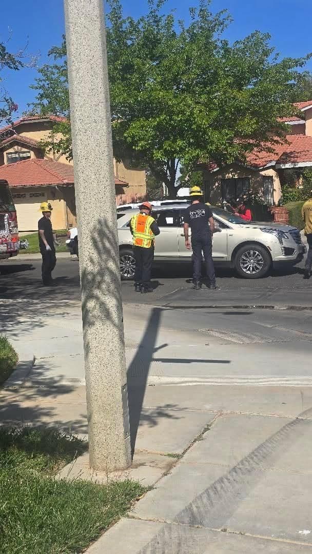 902T/902R.....Emile Zola and Camran Ave (15th St E and Ave J-8).....two vehicle...