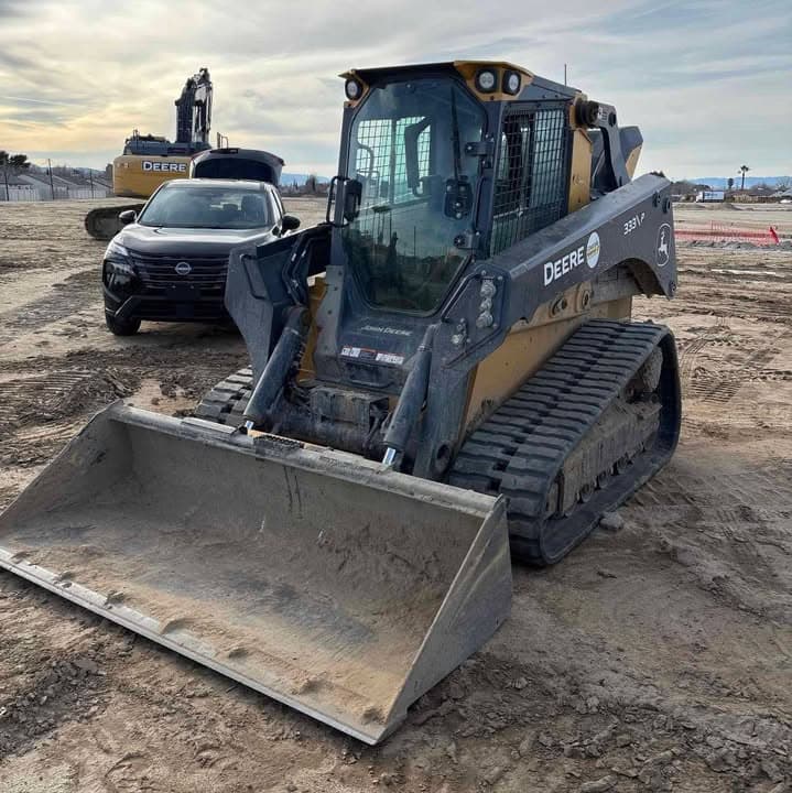 STOLEN JOHN DEER 333P SKID STEER be on the look out please...
