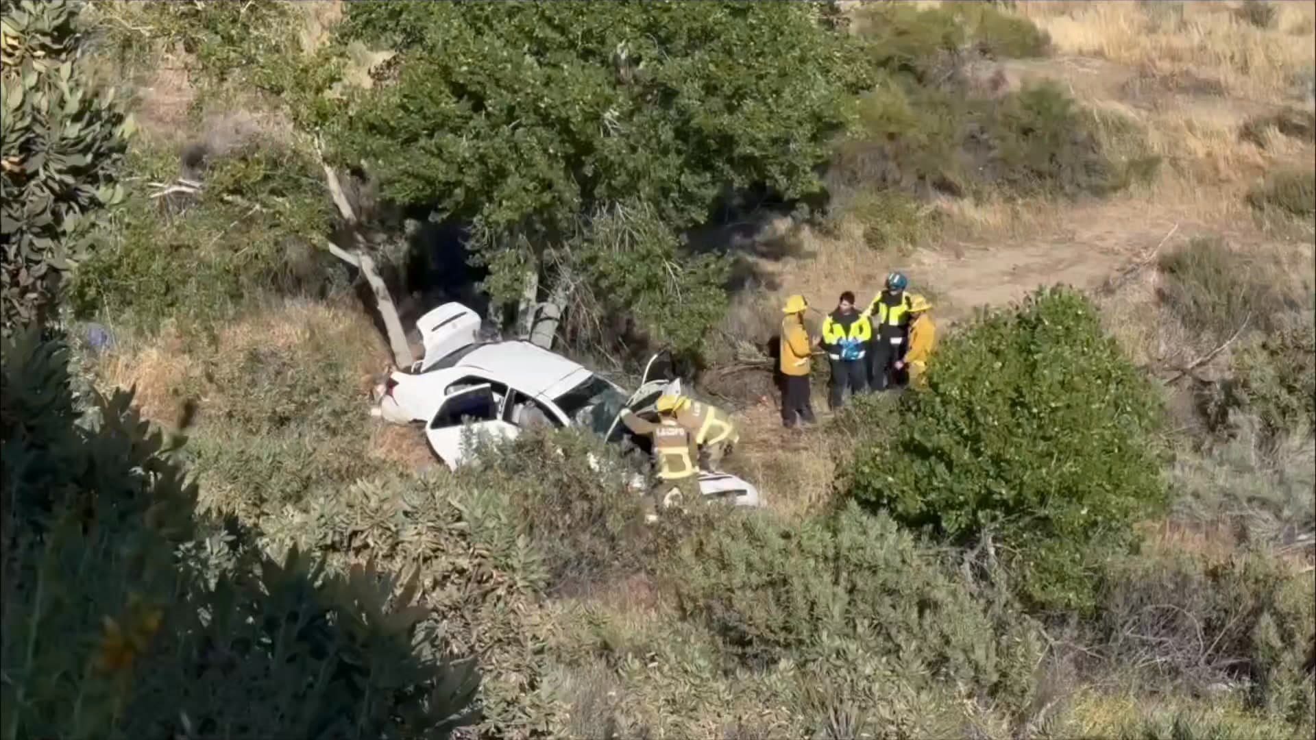 ๐จ CLIFFSIDE CRASH โ MAJOR RESPONSE IN AGUA DULCE Agua Dulce โ...
