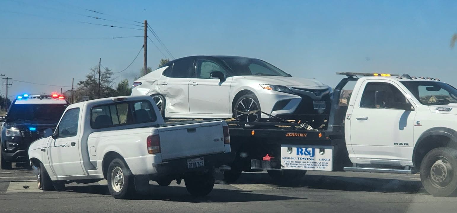 902T/902R....20th Street East and Lancaster Blvd....two vehicle collision....sheriff and FD enroute code...