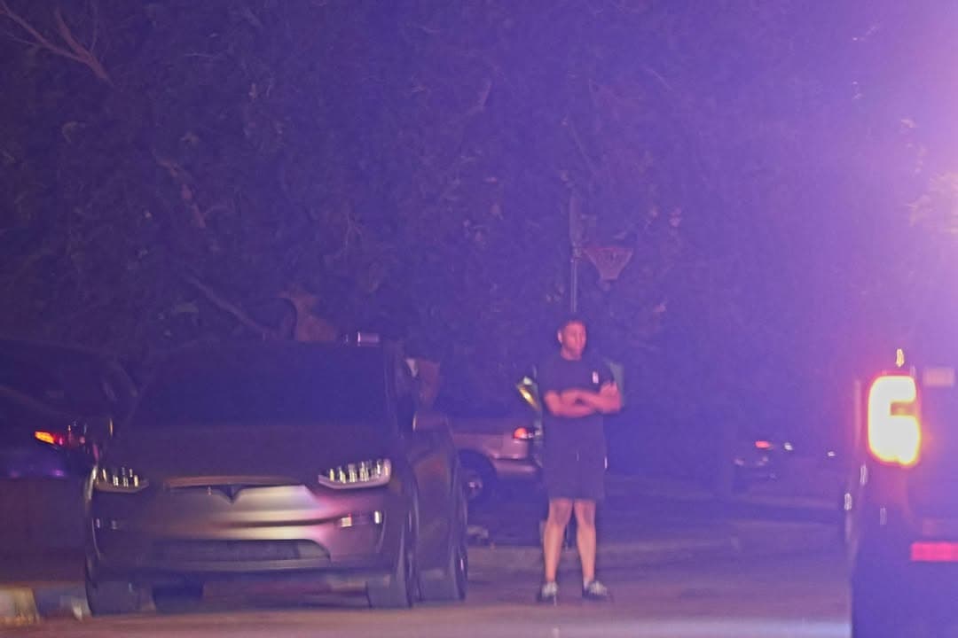 245....Avenue I and 20th Street West (Hart St)....caller states he was attempting...