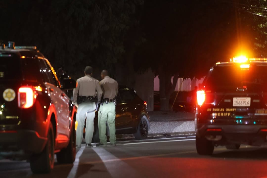 245....311 West Lancaster Blvd....caller states unknown suspect pointed gun at them....sheriff enroute...