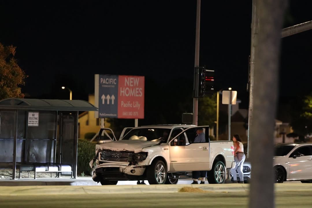 902T/902R....20th Street East and Avenue J....blue sedan vs white pickup....sheriff and FD...