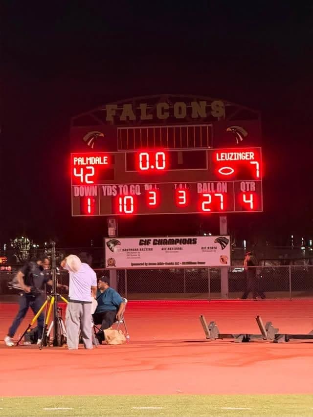 Palmdale High (42) vs Leuzinger High (7) Varsity
