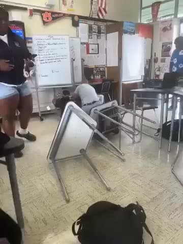 ALTERCATION AT ANTELOPE VALLEY HIGH SCHOOL Video sent in by a student...