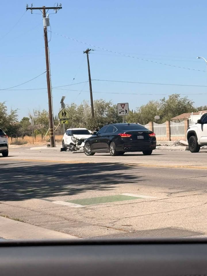 Vehicle vs pole on Avenue K-8 and 22nd Street West around 1pm...