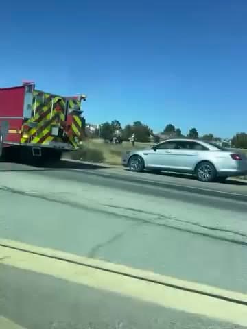 902T/902R · Avenue J and 27th Street East · two vehicle collsion, one on fire · LPD and FD enroute code 3