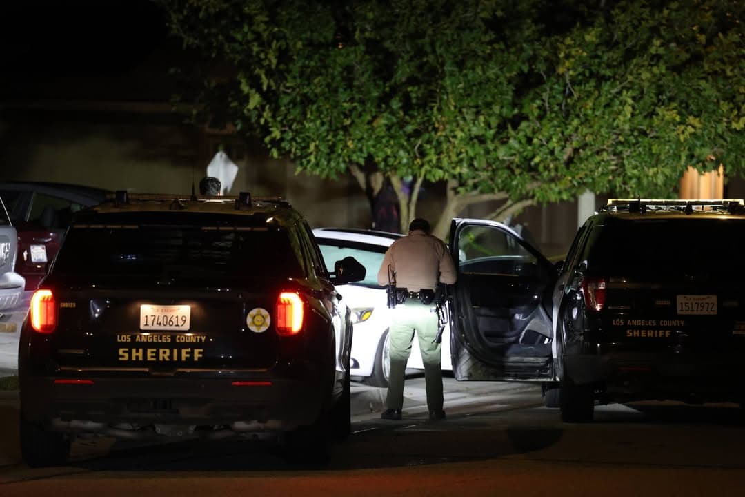 LANCASTER, CA — Los Angeles County Sheriff's deputies were dispatched Code 3 (lights and sirens) to the area of 62nd Street West and Avenue K, near Tahoe Way, after a suspect…